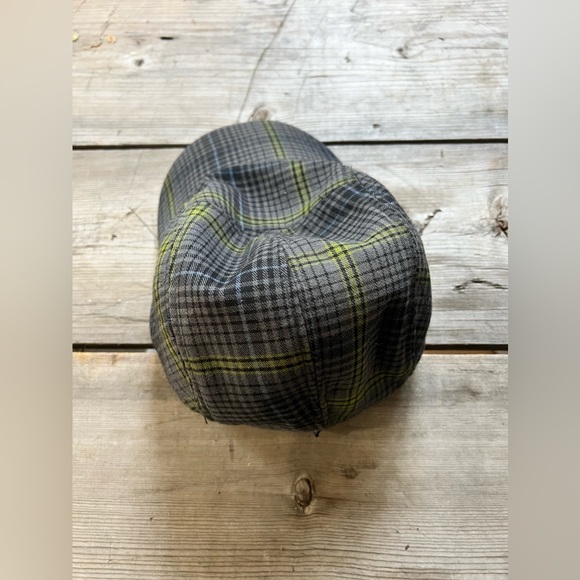 Small fleece lined Winter Ball Cap - Picture 5 of 5